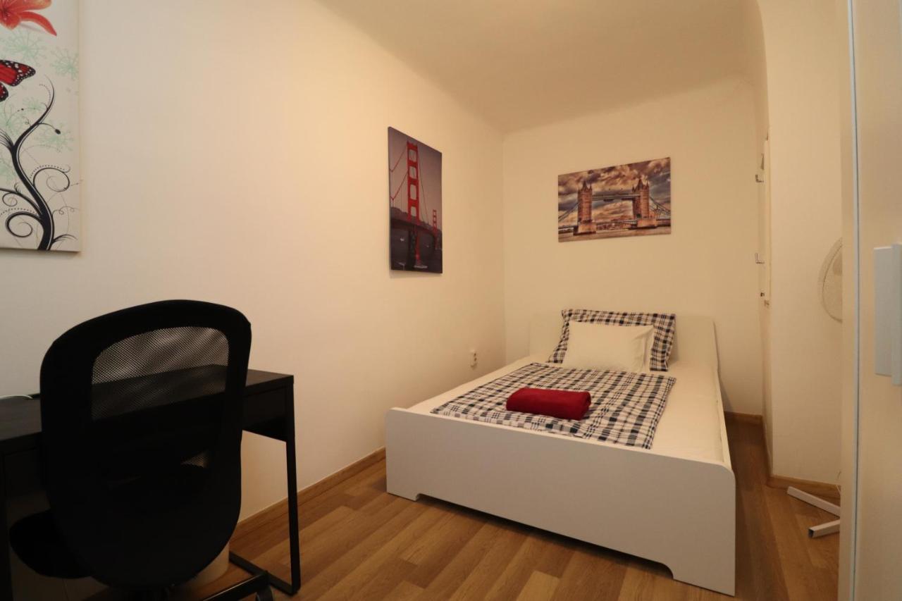 בודפשט New Guest House A In Kiraly Street 106 מראה חיצוני תמונה